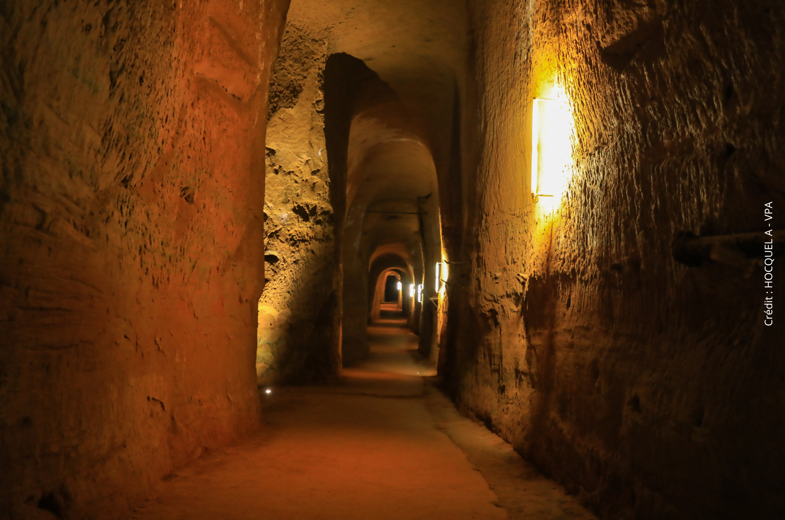 Les Mines de Bruoux, une activité au frais en été, proche du Domaine Château du Bois